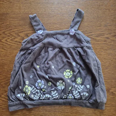 1 an tunique marron fleuri